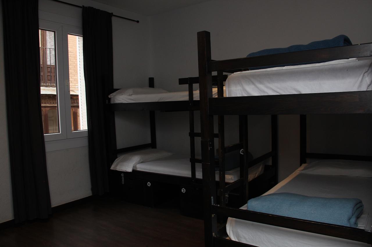Oasis Backpackers'
